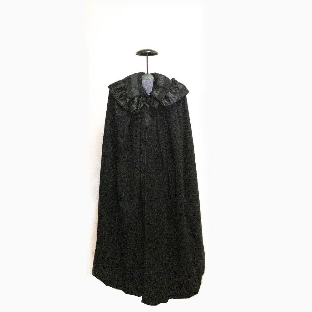 RARE IRISH VINTAGE WOOL CLOAK